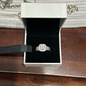 Engagement / anniversary ring size 7